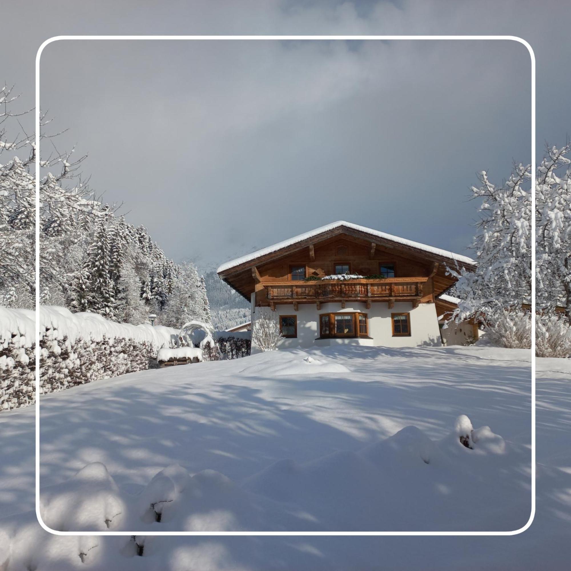 Chalet Gluecklich Sein... Елльмау Екстер'єр фото