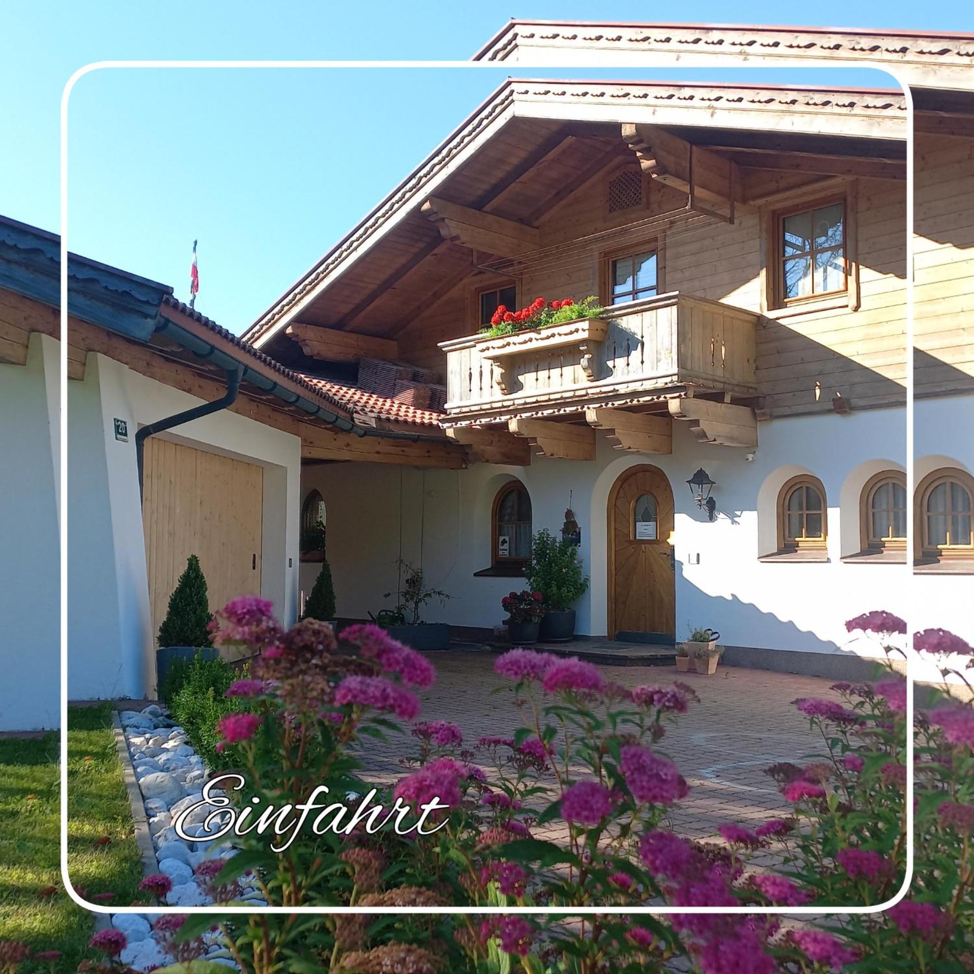 Chalet Gluecklich Sein... Елльмау Екстер'єр фото