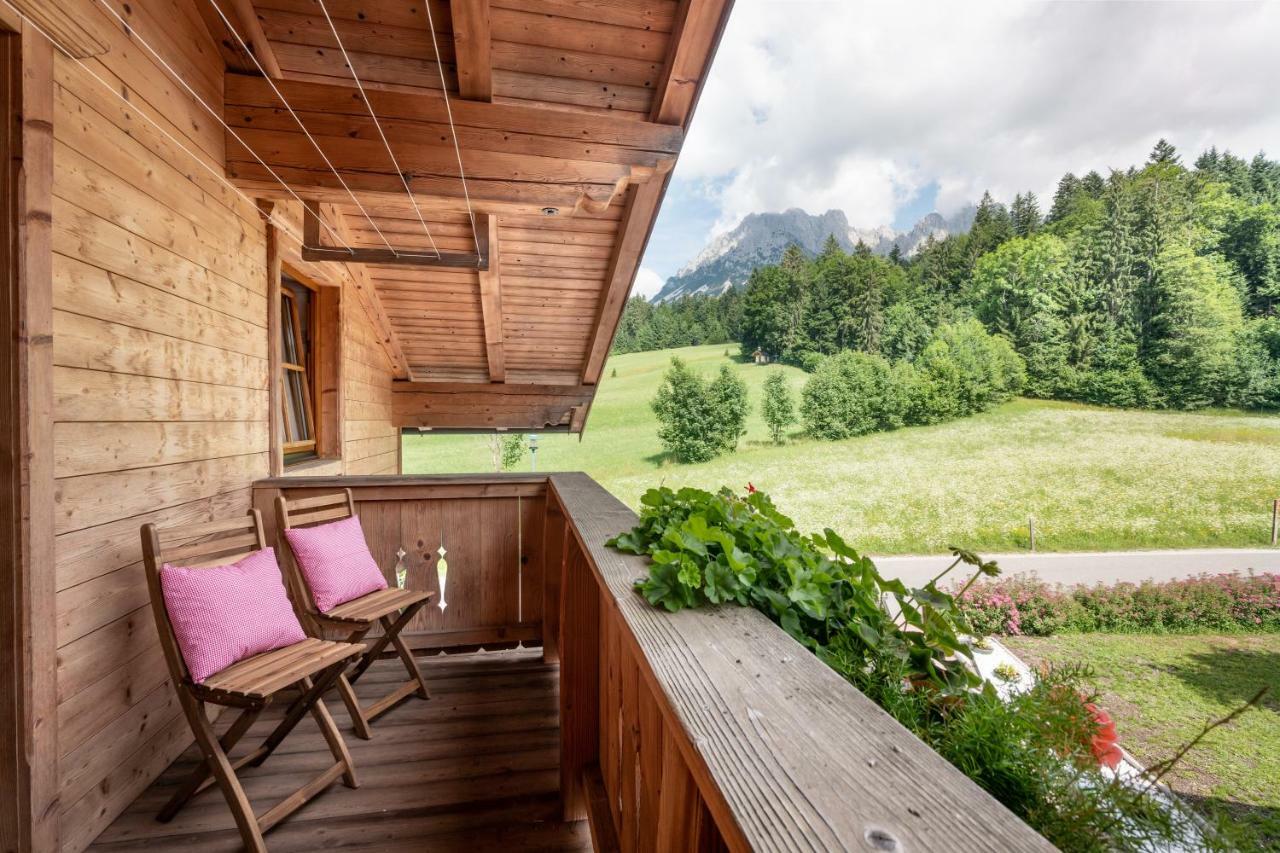 Chalet Gluecklich Sein... Елльмау Екстер'єр фото