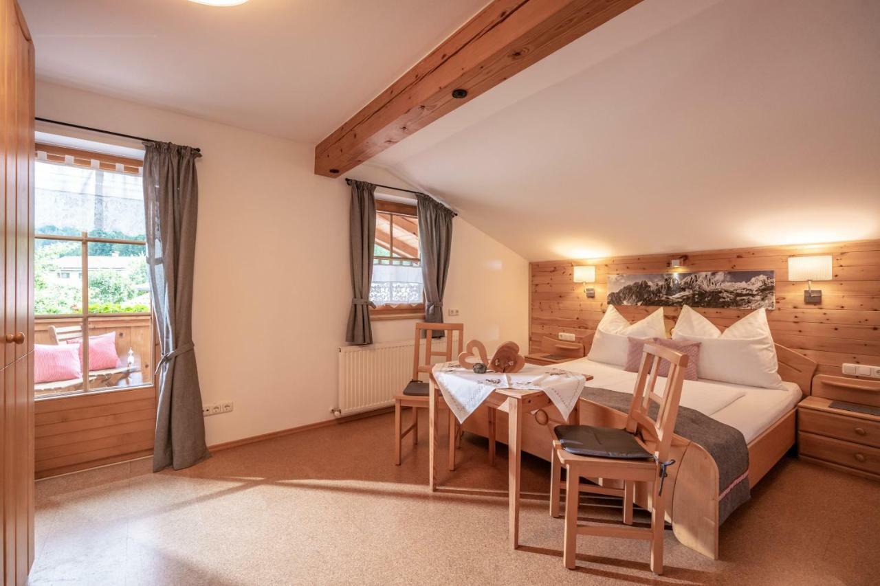 Chalet Gluecklich Sein... Елльмау Екстер'єр фото