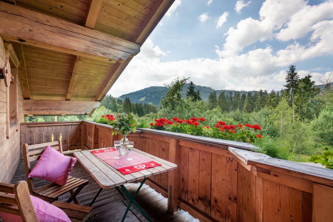 Chalet Gluecklich Sein... Елльмау Екстер'єр фото